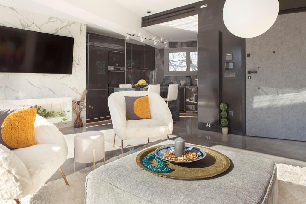 Luxury Acropolis View Apartment-Living Stone Black Pearl Atene Esterno foto