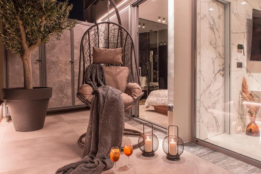 Luxury Acropolis View Apartment-Living Stone Black Pearl Atene Esterno foto
