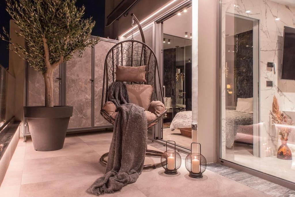 Luxury Acropolis View Apartment-Living Stone Black Pearl Atene Esterno foto